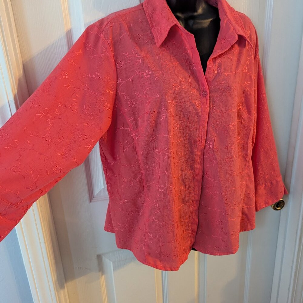 Lemon grass pink embroidery button down - large - Picture 2 of 6
